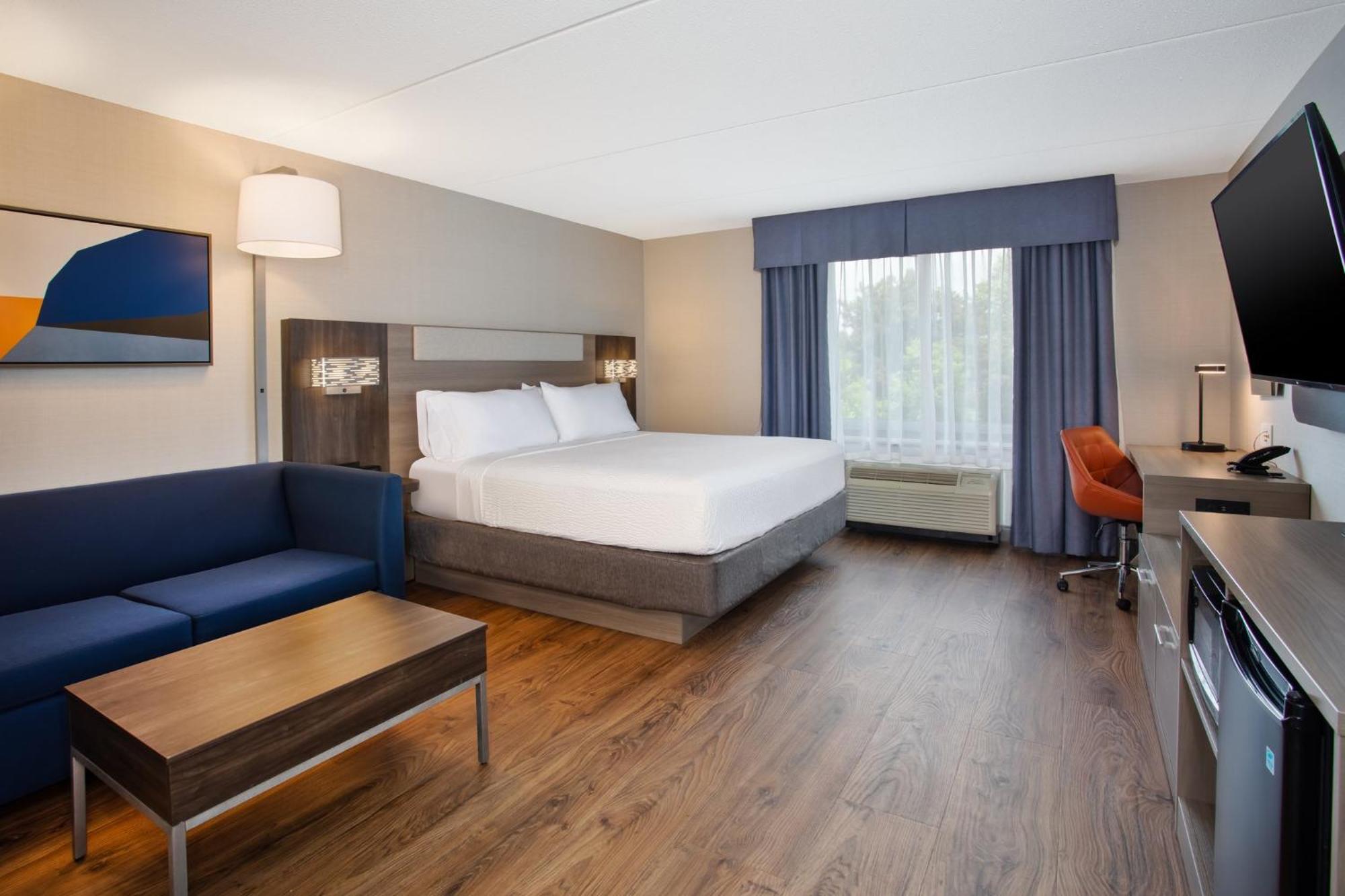 Holiday Inn Express Kingston Central By Ihg Екстер'єр фото